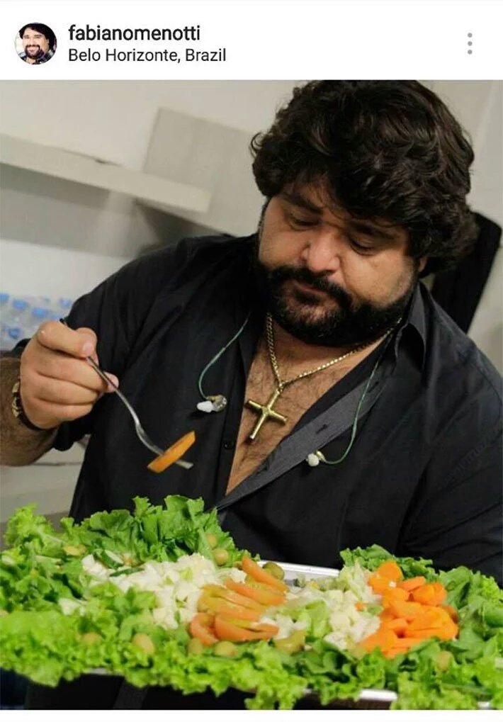 odeioviver's tweet photo. Hoje eu to mais triste que o Fabiano comendo salada. https://t.co/C4LDzWs47b