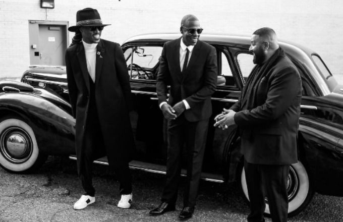 ComplexMusic's tweet photo. .@djkhaled, Jay Z &amp; Future's "I Got the Keys" video isn't out yet but already looks insane. https://t.co/yeJOrbDG7t https://t.co/nzI3BUDvmE