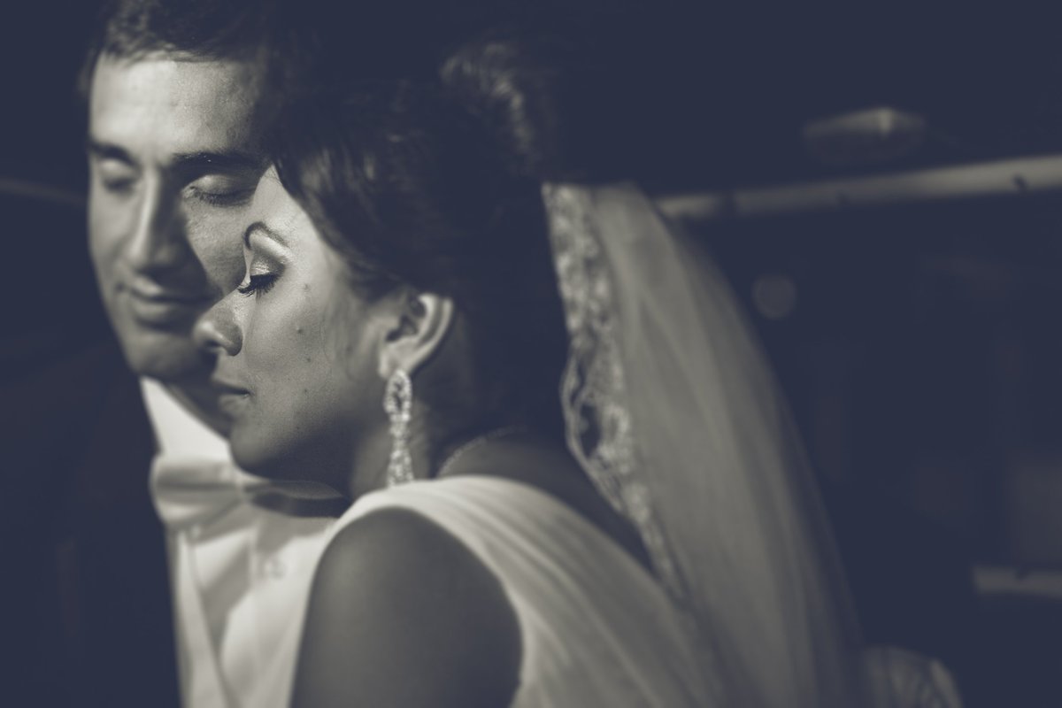 Photocallperu's tweet photo. Fotografía para #bodas  #preboda https://t.co/fefqd1XLSp https://t.co/2d20LxirOS