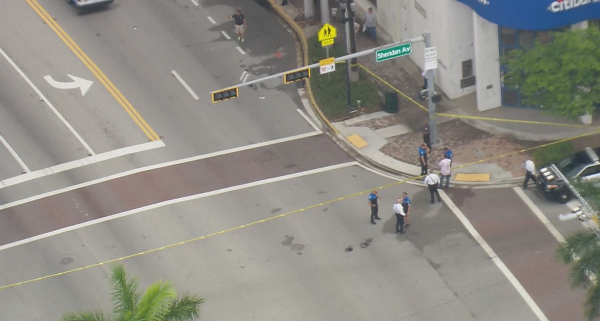 Fatal accident has shut down 41st Street at Sheridan Avenue in Miami Beach bit.ly/25M6gQr?utm_me… https://t.co/DqSWCCW7Wm