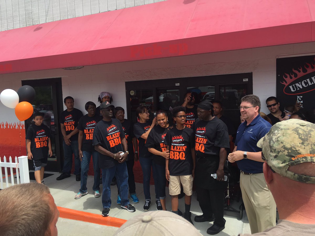 VisitEasternCT's tweet photo. It's the wood that makes it good. @UncleDBlazinBBQ has official opened for business in Norwich! #cteats https://t.co/wMAGHHtrEm