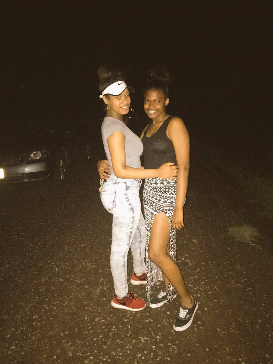Anaastasiaa__'s tweet photo. keep a baddie with me π #GradBash16 https://t.co/79og0MZEpk