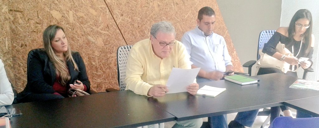 CCManizales's tweet photo. Se inicia socialización del ejercicio - Planes Estratégicos de Mercado Sector Musáceas @MaryBenavidesV @linamariarl https://t.co/aPefOHtuir