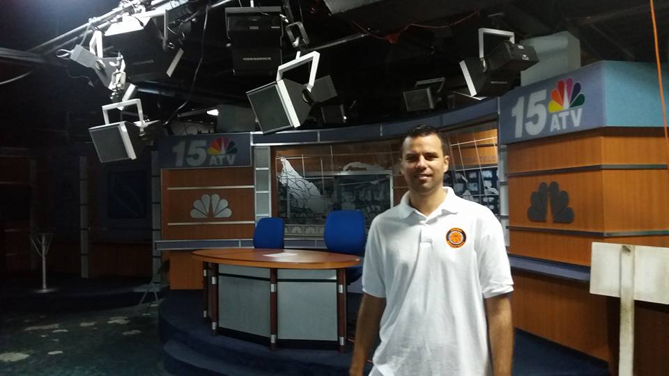 AntoniodAlbero's tweet photo. #ATV15 #InterviewAruba #basketballcoach #ArubaBasketball #nationalteam https://t.co/AhKpB6stj2 https://t.co/e1RFdB2YUg