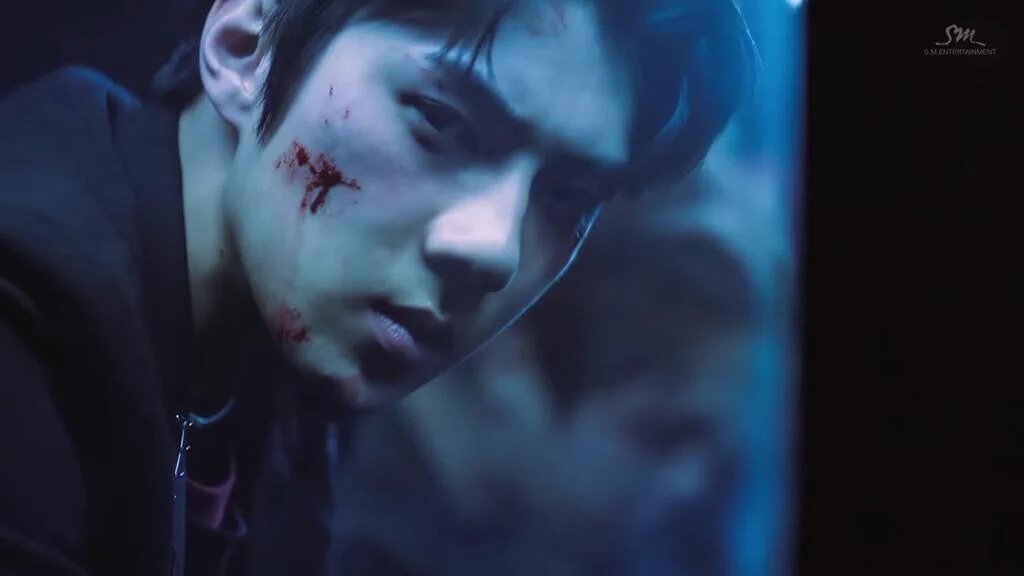mdzlhcy_'s tweet photo. ชอบมากๆ ชานฮุนมีความปังอ่ะ คือหล่อออ ฟีลแบบ มีแผลแล้วไง ผมยุ่งแล้วไง โดนซ้อมมาแล้วไง? สุดท้ายพี่ก็หล่อครับ #MONSTER https://t.co/LM5qWkBZt6
