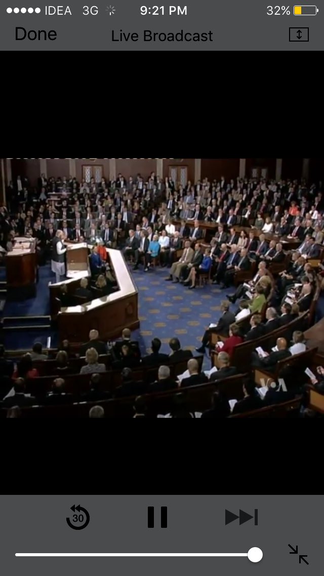 harshcha's tweet photo. 8 standing ovations and 66 clapping interruptions. Wow! Its amazing #PMModiRock #ModiInUS https://t.co/zaKqyWG8v1
