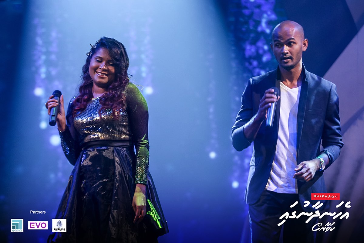 ehandhaanuga's tweet photo. Ahmed Zaleef and Lahfa Faiz

Song: Aadhey Aadhey

My Tones: 28872/28873

#EHCovers https://t.co/CLQUimf0mT