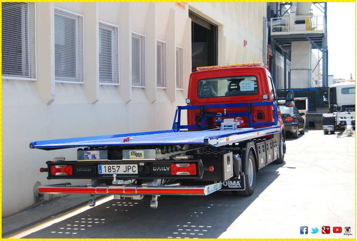 foima_sa's tweet photo. Unas imágenes de la adquisición de #GRÚAS Y #TALLERES LARRAÚN, S.L. equipo montado en #Iveco Daily .
#felizmiercoles https://t.co/6Q6lvkXqXl