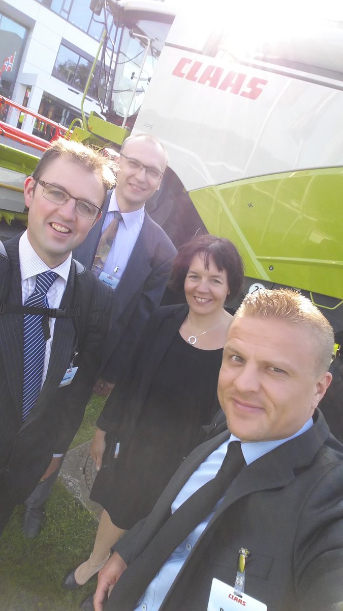 OulaValipakka's tweet photo. Ending a successful #business day in #Germany at CLAAS HQ. @TrelabNews @LeadinOy @aamulehti #Tampere4ICT #IIoT #ICT https://t.co/87iIZdRLub
