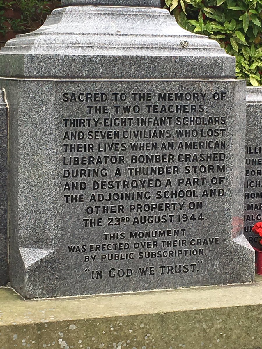 BattleDamaged's tweet photo. Today, I visited the mass grave of the victims of the 1944 Freckleton Air Disaster, near Preston, Lancs. https://t.co/27MCo8fXAp