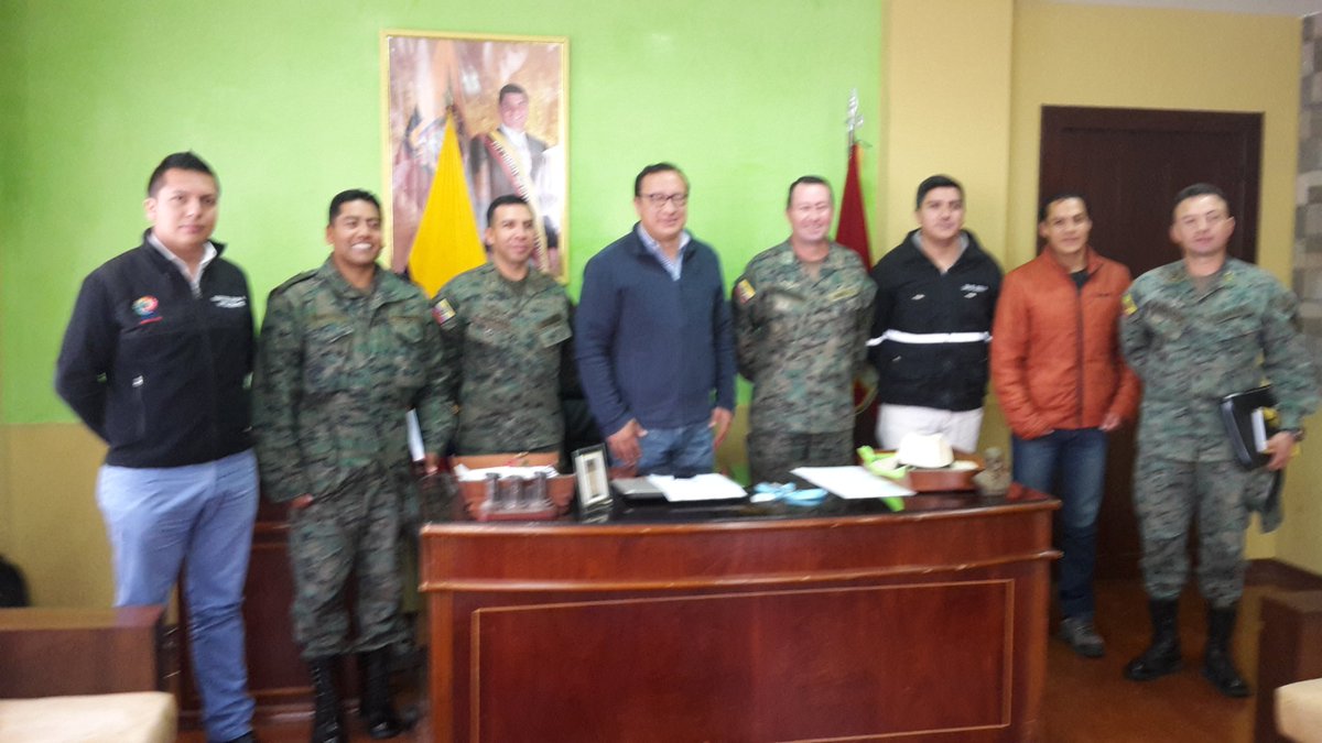 esmilecuador's tweet photo. Delegación @esmilecuador realiza coordinaciones para visita a ciudad #Guaranda #MarchaFinal #Julio https://t.co/b6eEBCqP06