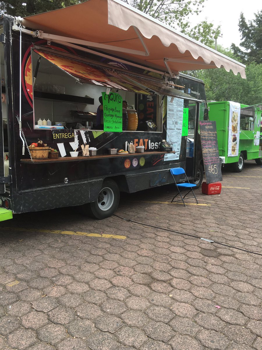 Meatlessbus's tweet image. Amigos recuerden que nuestro Foodtruck está a la venta, totalmente acondicionado, llévatelo ya a súper precio.