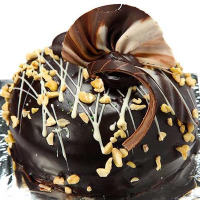 Cake_Studio4U's tweet photo. Cake of this week --> BRAZILIAN SURPRISE CAKE #cake #CakeIndia #TasteTheFeeling only #CakeStudio https://t.co/C28mX12tSa
