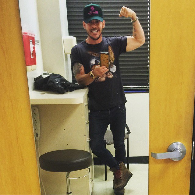 seconds1w's tweet photo. #shannonleto ⬆💪😍 https://t.co/MPFScDJC8X