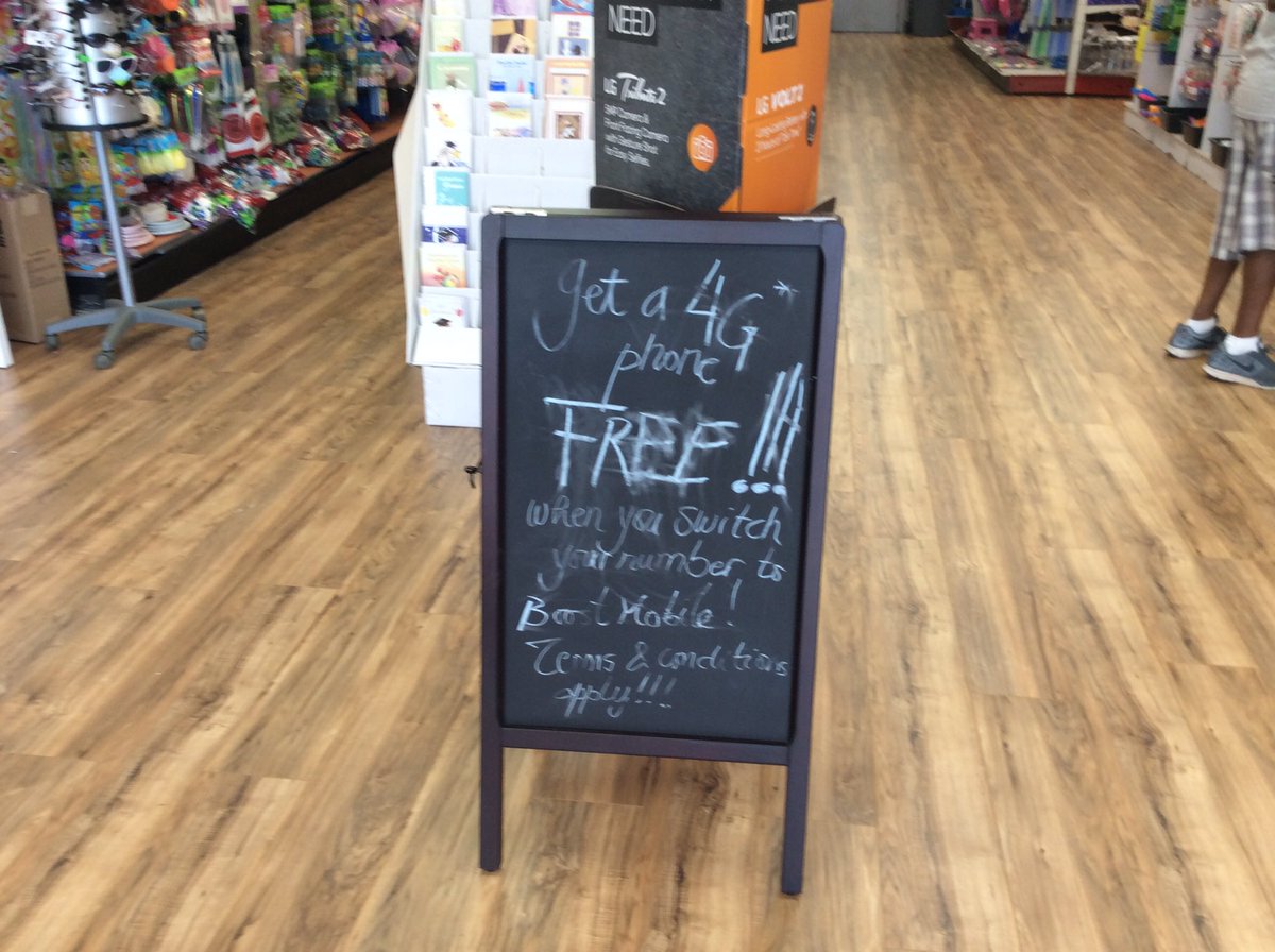 Ebrezzy6's tweet photo. HY Sinclair 🔥customer appreciation prom😀 come ✔️US out @shawnatspg @TaVonatSPG @KTBmore_spg @Kedez_SPG @SPG_Josandy https://t.co/wL58pbm4tt