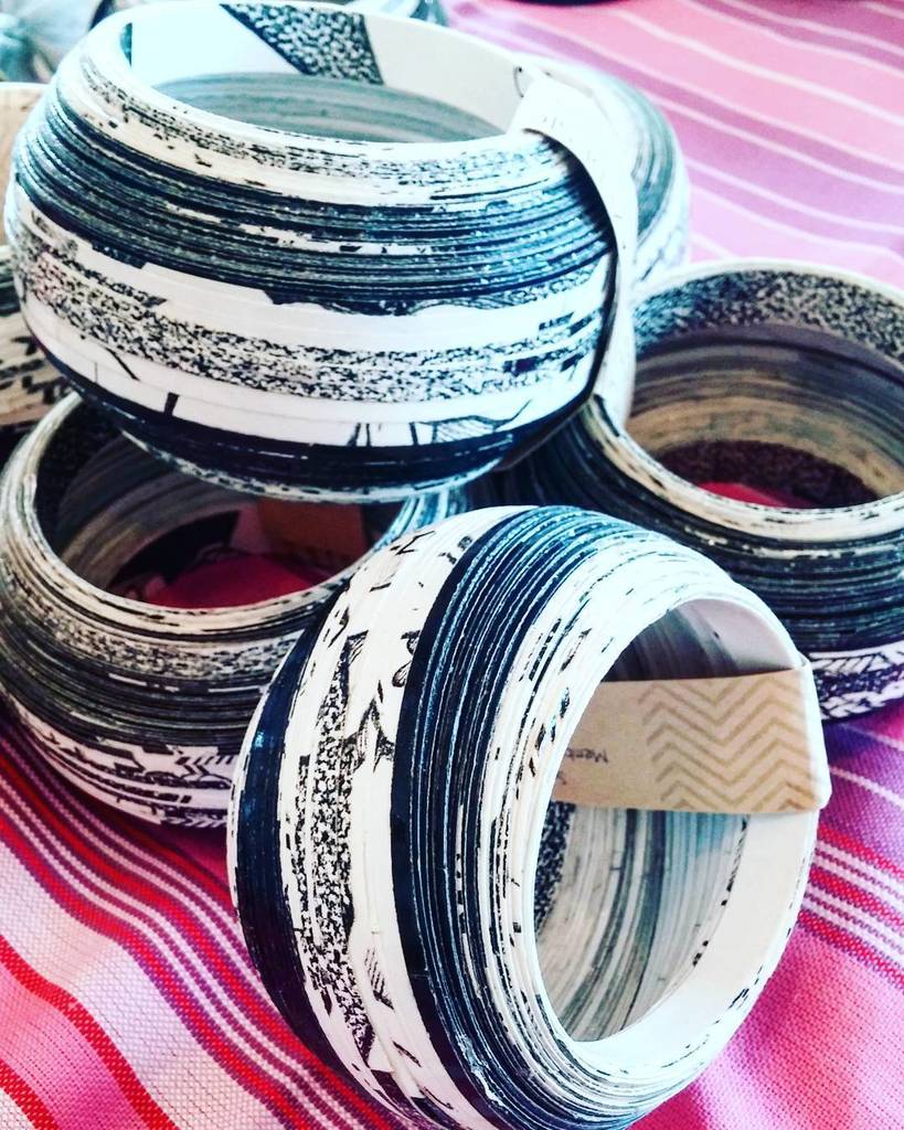 DHI_Inc's tweet photo. A new addition to the #AfricanBazaar these bangles made out of paper #whwboston #vfwhw #boston #vossfoundation https://t.co/tFUfUgpIqQ