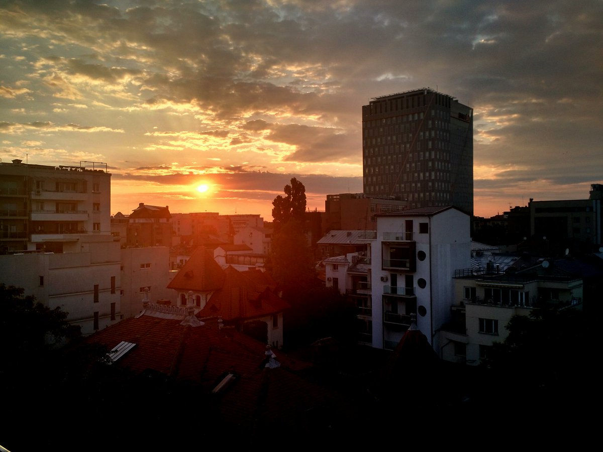 cwage's tweet photo. nice view #nowgram #filtered #allcamerashaveafilter #notart #artisdumb https://t.co/PR9IVUK0oJ
