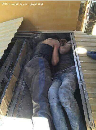 aljorani_ehab's tweet photo. دواعش كيوت ..خلصو لبس نسوان 
#دعم_الحشد_عباده https://t.co/GHGhX3WIFs