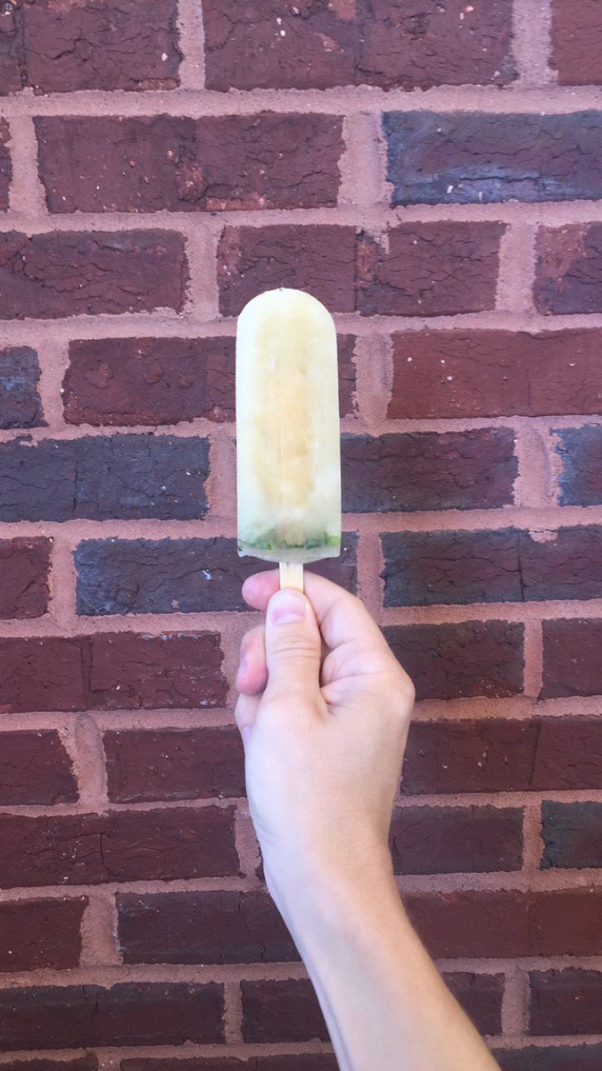 roamgalleria's tweet photo. Pops on the Patio! We love our members! #investedcommunity https://t.co/CpMDMqWf5m