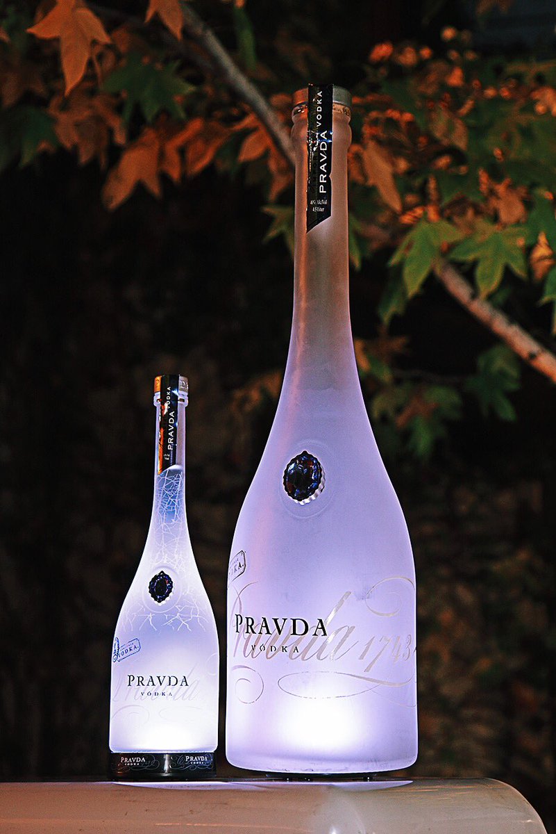 Glamours most glamourous brought to you in conjunction with Pravda Vodka <a href="/GLAMOUR_sa/">GLAMOUR South Africa</a> #style #prestige #pravdavodka