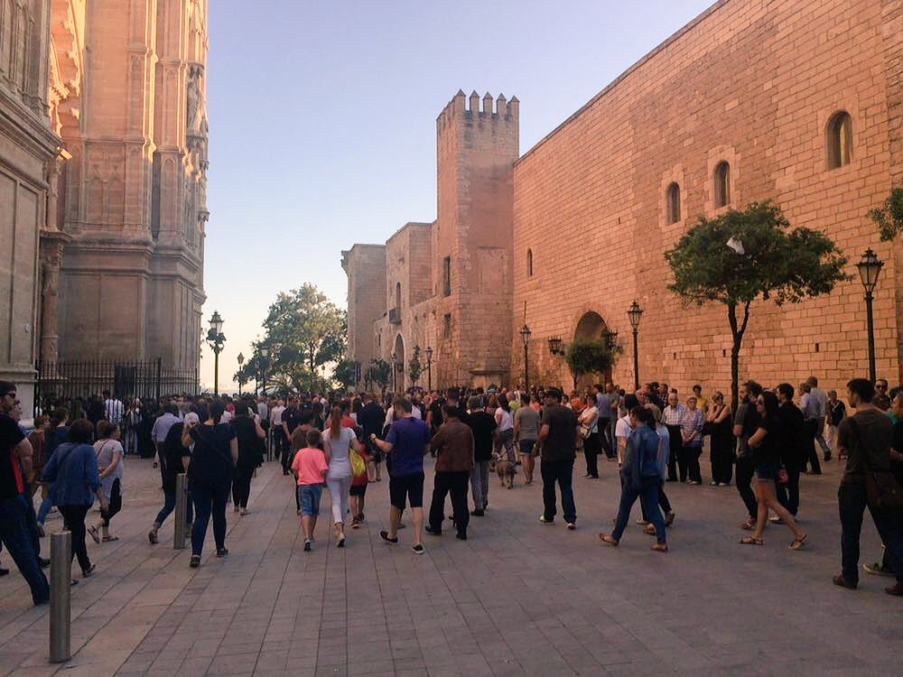 Thoughts are with the family, friends, and team of Luis Salom, commemorating his life in Mallorca this evening.