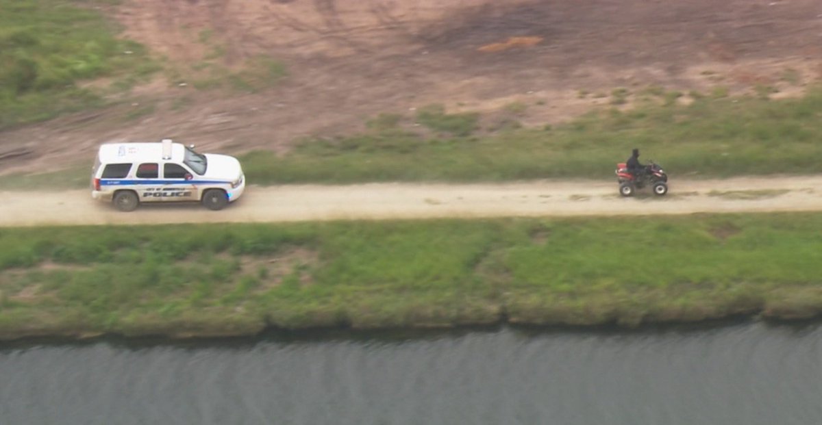 #BREAKING WATCH LIVE Police chasing person on ATV in Southwest Miami-Dade bit.ly/1RXiyrX?utm_me… https://t.co/iyevhfnEk2