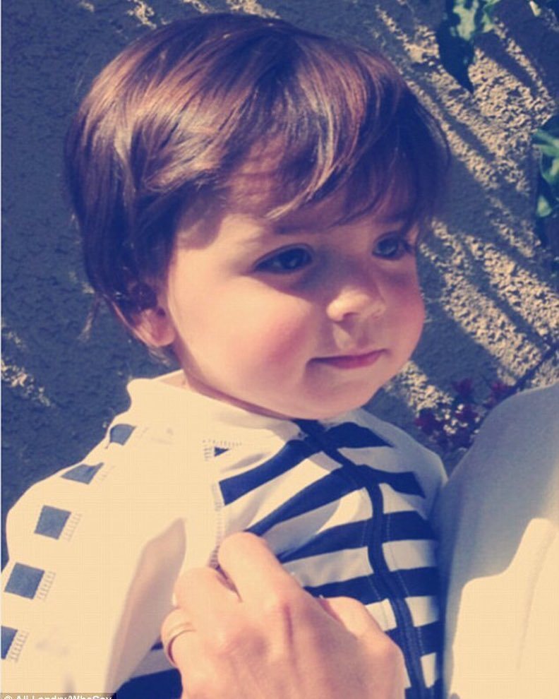 snapperrock's tweet photo. Ali Landry's son is ready for his swim lessons in his Snapper Rock sunsuit! #Snapperrock #… https://t.co/lQLIxlzZON https://t.co/0gJAAidlqx