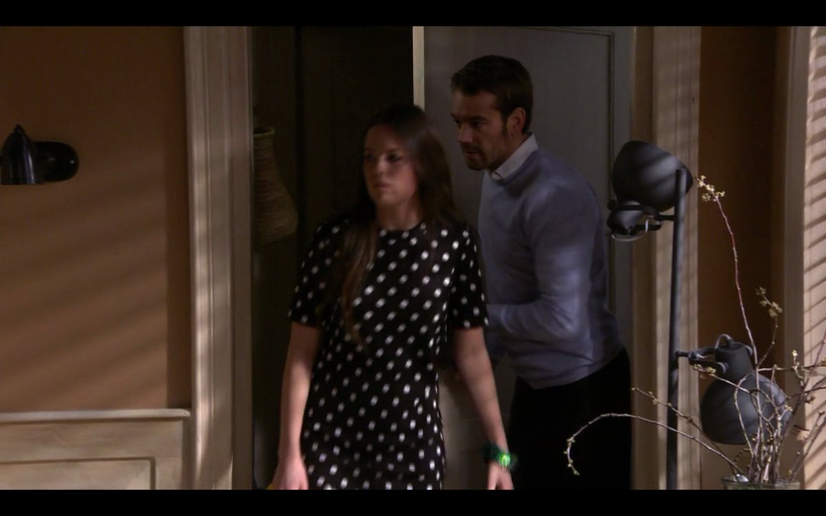 gtststreetteam's tweet photo. Thijs vraagt Rikki om terug naar huis te komen #GTST #maandag https://t.co/LXQVezxaJi