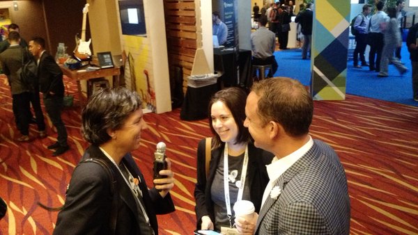 MindTouch's tweet photo. Our CEO @roebot talks #CustomerSuccess on #HelpingSells Radio Ep. 15 at #PulseConf2016: https://t.co/jrUc7oF5OV https://t.co/jq7RVBwVQ8