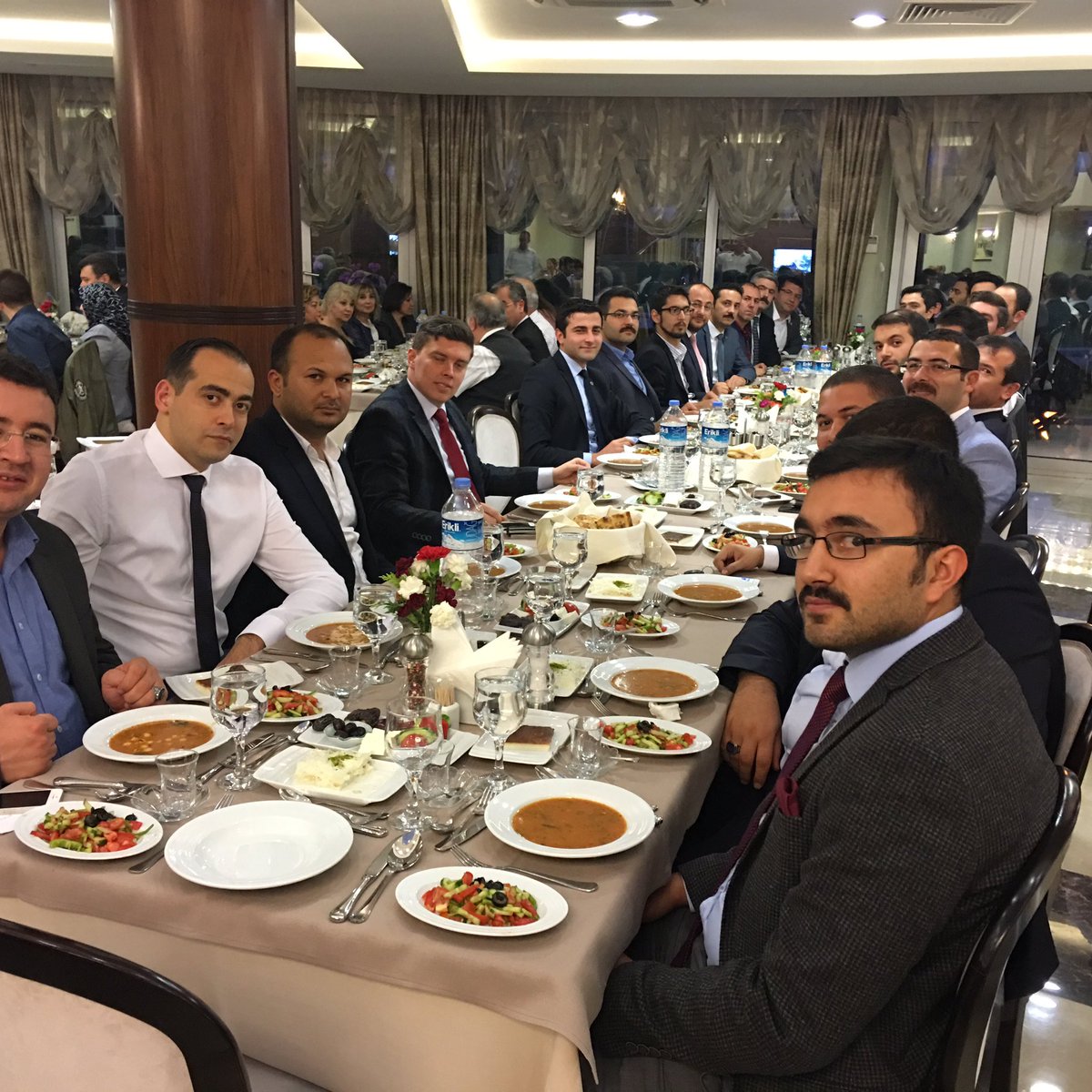 bhdralprn's tweet photo. MHP Hukuk Çalışma Grubu tam kadro Hareketin Liderinin emrinde https://t.co/VnYv5jTLU5