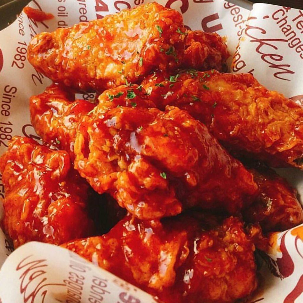 WingsNBeerFest's tweet image. Tix for #TimeOutBestWingsFest Queens JUNE 26 on sale now!! Bit.ly/wingfestqueens