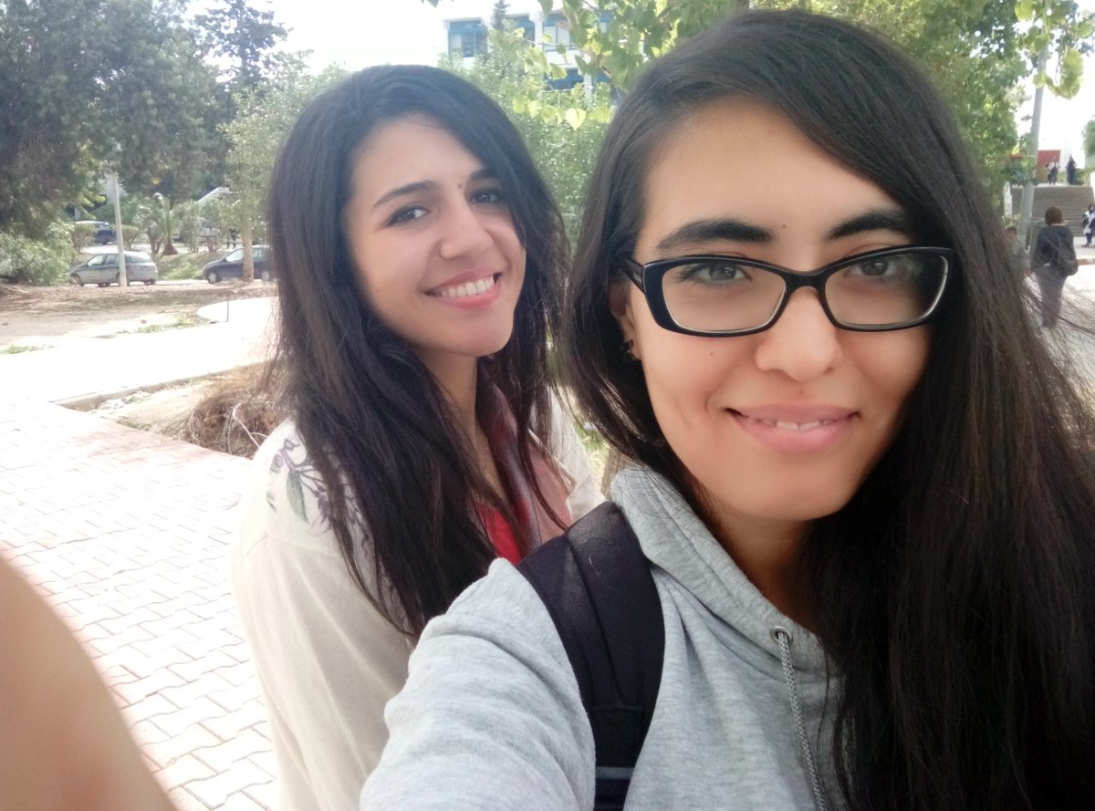 HaifaFtirich's tweet photo. @MeriemMkhinini #NationalBestFriendsDay  Much love <3 <3 https://t.co/BxPzDNPGnD