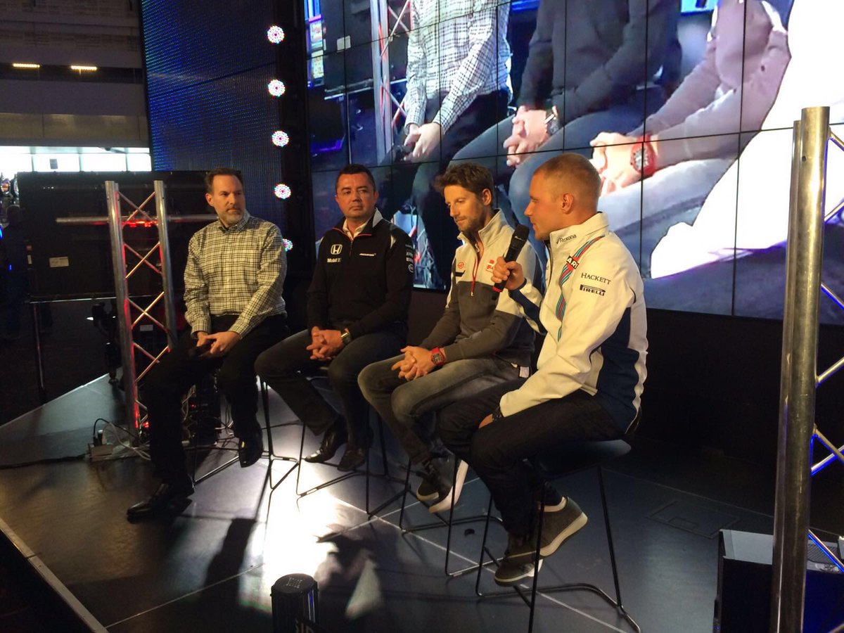 WilliamsRacing's tweet photo. .@ValtteriBottas talking to our Canadian fans at the @ForumGPCan @CasinoMontreal #ForumGPCan #CanadianGP https://t.co/A3CmOe3K7t