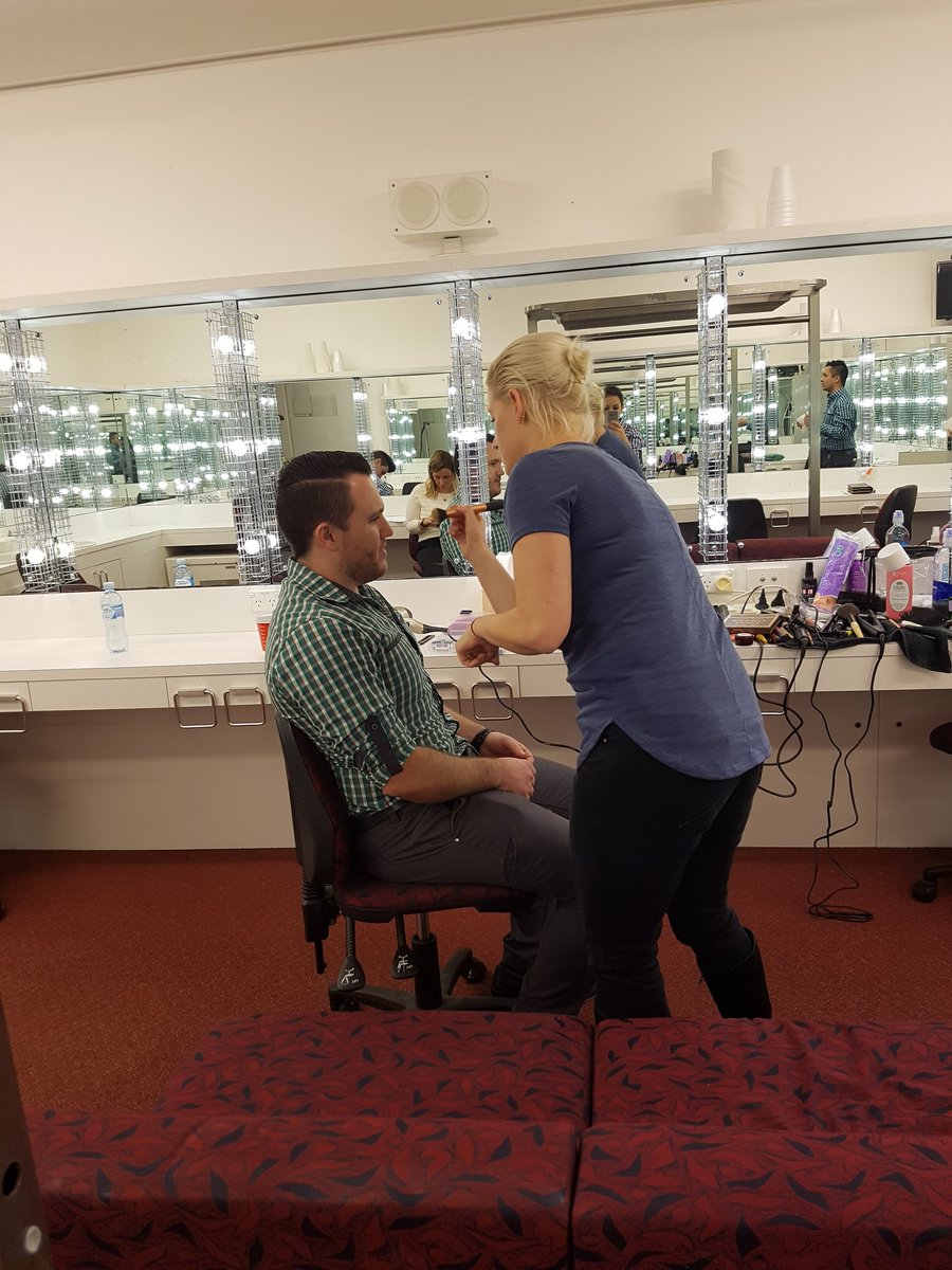 AScarvaci's tweet photo. #backstage #behindthescenes #vitacon16 @mattwakeham00  @anjelie https://t.co/ECcvi1z3VX