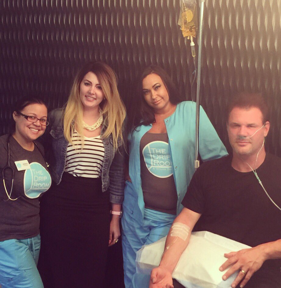JohnjayVanEs's tweet photo. My @thedriproom Angels! https://t.co/GWuPoHHGBC