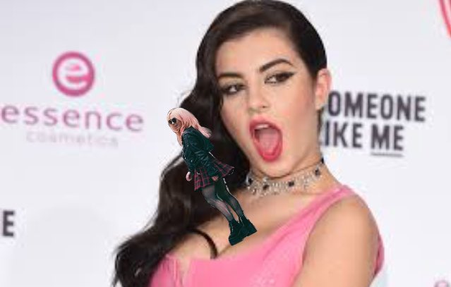 sizzydancing's tweet image. Sizzy dancing on Charli XCX's boob