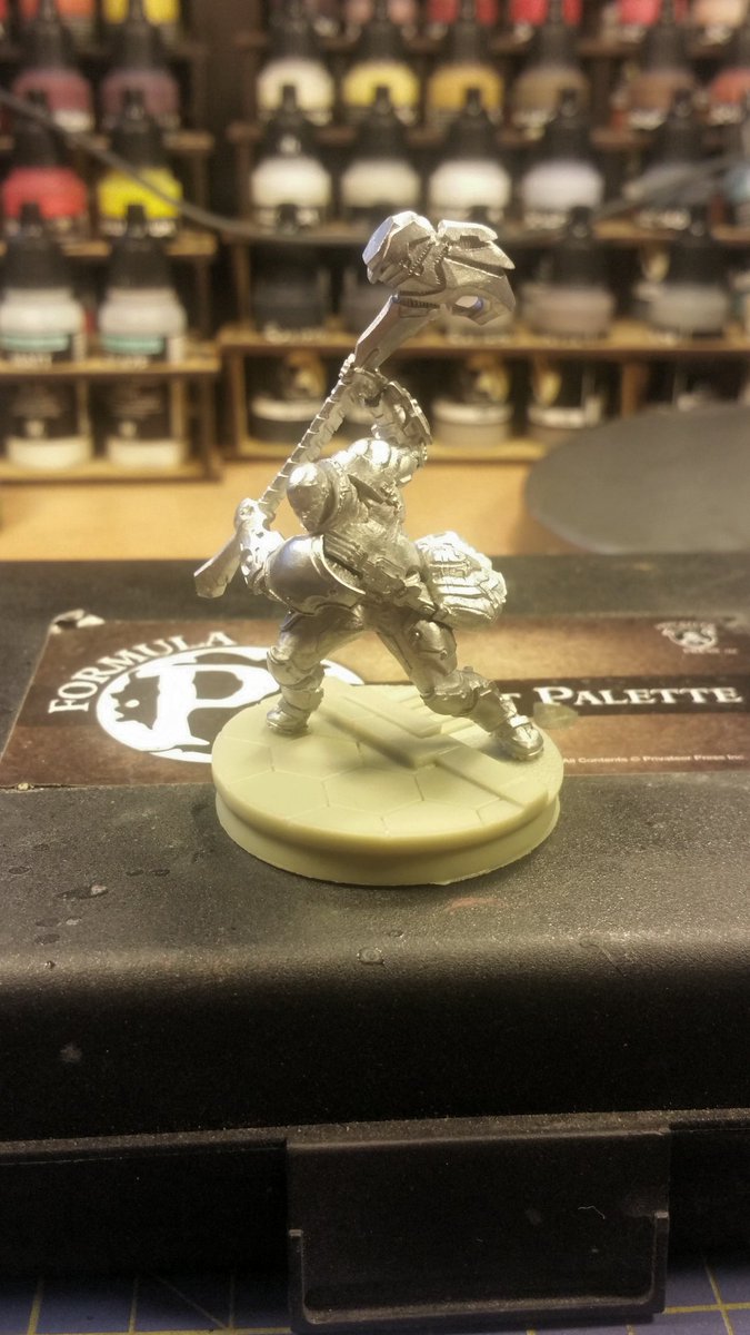 UnhingedPainter's tweet photo. Well, I'm finally going to throw some time at #InfinityN3 and get to painting this total badass. Love this model. https://t.co/4QMHd7QBRy