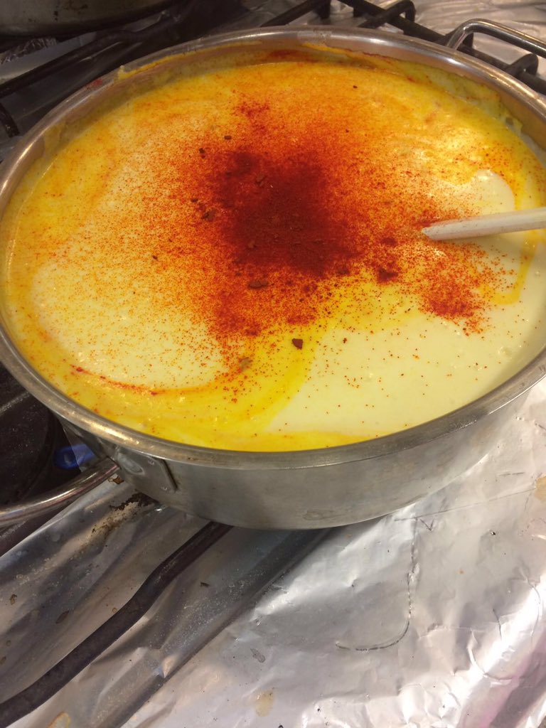 fefio_'s tweet photo. Stasera gran serata di #ichef due brigate stracariche si stanno già sfidando... Stay tuned!!! @KitchenMilano https://t.co/Eqs37HEvD4