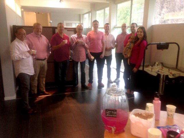 iVendmachine's tweet photo. MT@leannablackhawk:Tnx @CBCF &amp; Black Hawk client @iVendmachine for participating in #GetPinkd #CBCF #breastcancer ❤️ https://t.co/TlwWiM6q3u
