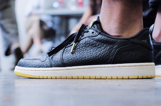 A Preview Of The Swooshless PSNY x Air Jordan 1 Low - bit.ly/1rdsK9S