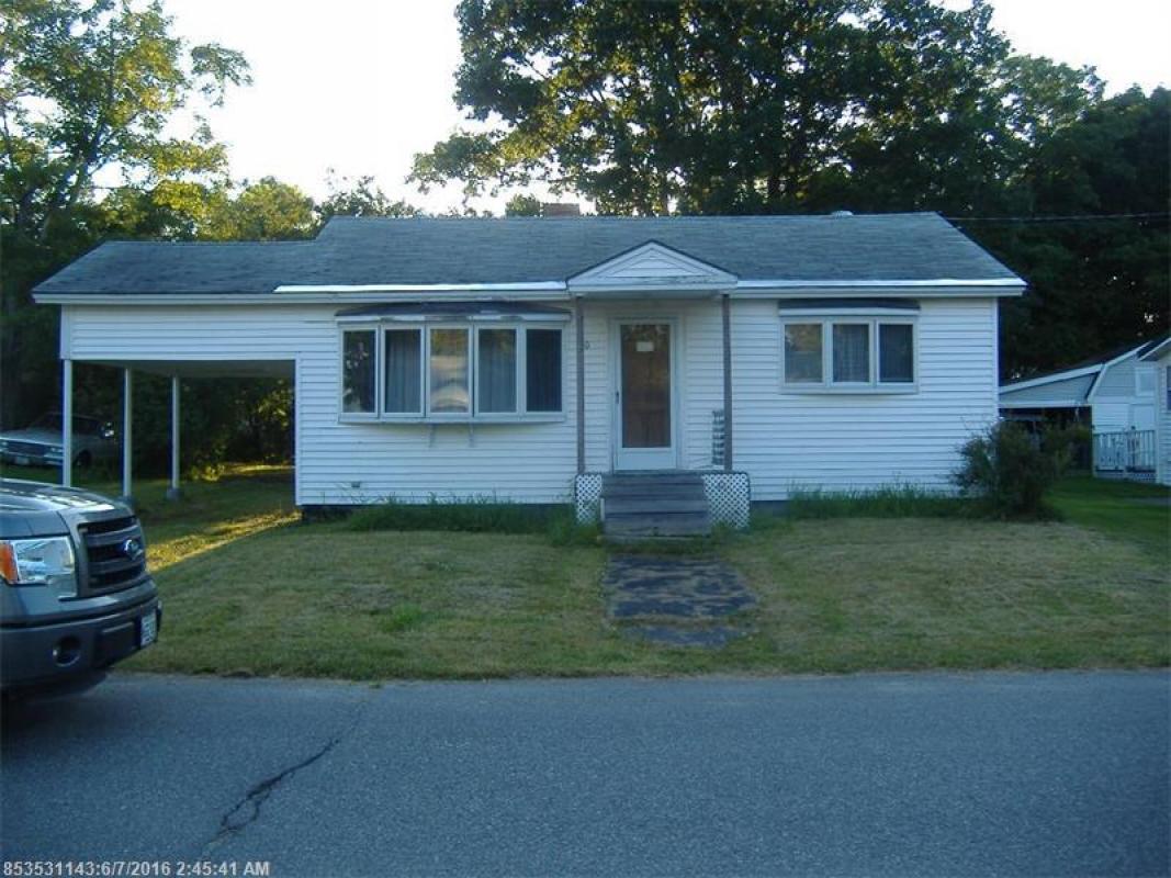 BHHSNortheastRE's tweet photo. We are looking for a buyer on 10 Spring ST #EastMillinocket #ME https://t.co/dfdGZQhGDz #realestate https://t.co/dzHj9aKHs6