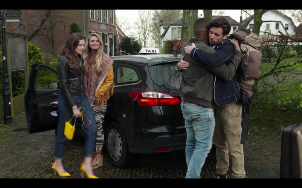 gtststreetteam's tweet photo. Noud kijkt en beetje ongemakkelijk #GTST #maandag https://t.co/gI15jUSS6f