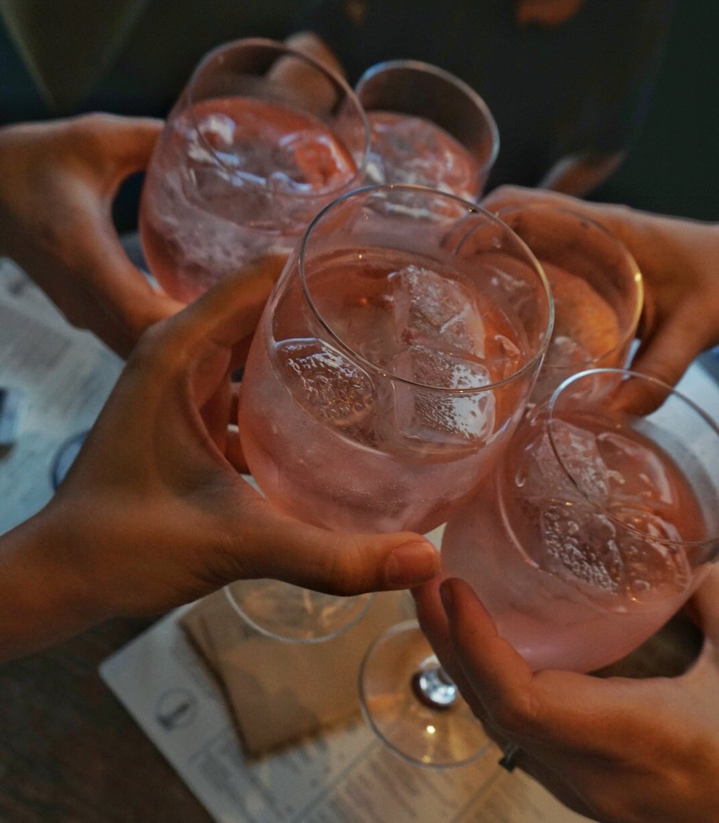 leylakazim's tweet photo. Stop 2: @RidingHouseCafe π·π @2_Forks @Zapper_UK @jamieklingler @JennaleeWright & co. #ZapperCrawl https://t.co/bXBpnqE0FK