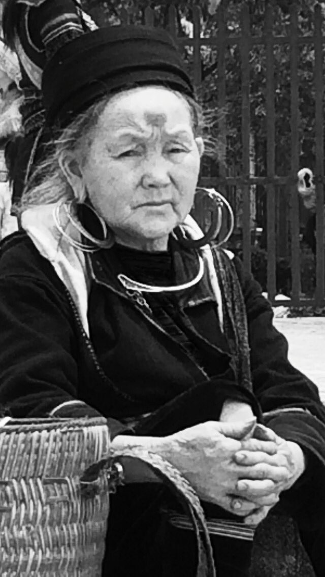 MatildaSpleen's tweet photo. #Lady #Vietnam #Sapa #Her https://t.co/fJLe9XW55W