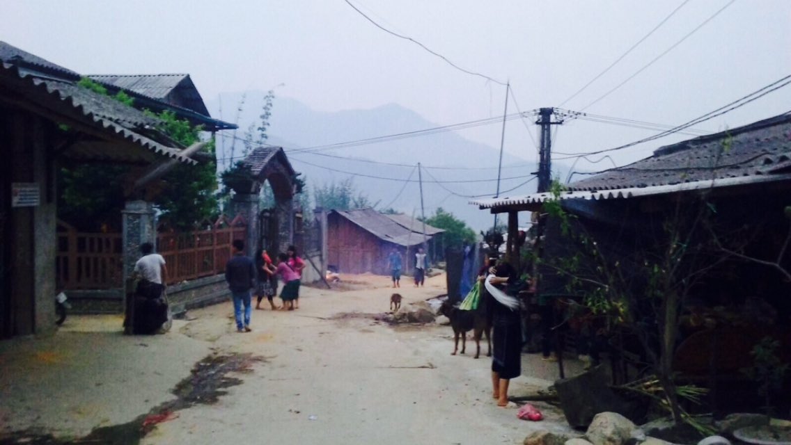 MatildaSpleen's tweet photo. #VillageLife #Cultures #WaysToBe #Sapa #Vietnam #Discovering https://t.co/rMCIjqcKxN