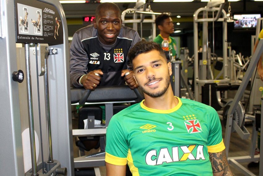 Treino na academia em Joinville com meu mano Jomito!