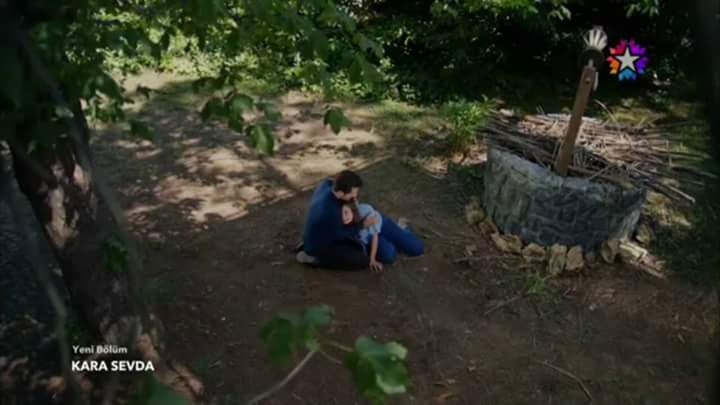 write2nrmeen4's tweet photo. zavallı emir😢
zavallı nihan😢
en iyi kadin oyuncu ve en iyi erkek oyuncu 👏
#karasevda #sensizolsam https://t.co/k1ioZ7hgAY