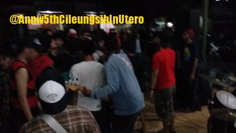 Edie_Bronkz's tweet photo. @Anniv5thCiu Cileungsih bogor..#Pmldst #PasukanBerbulu #GrungeIndonesia #GrungeTerus https://t.co/HS0noaycMh