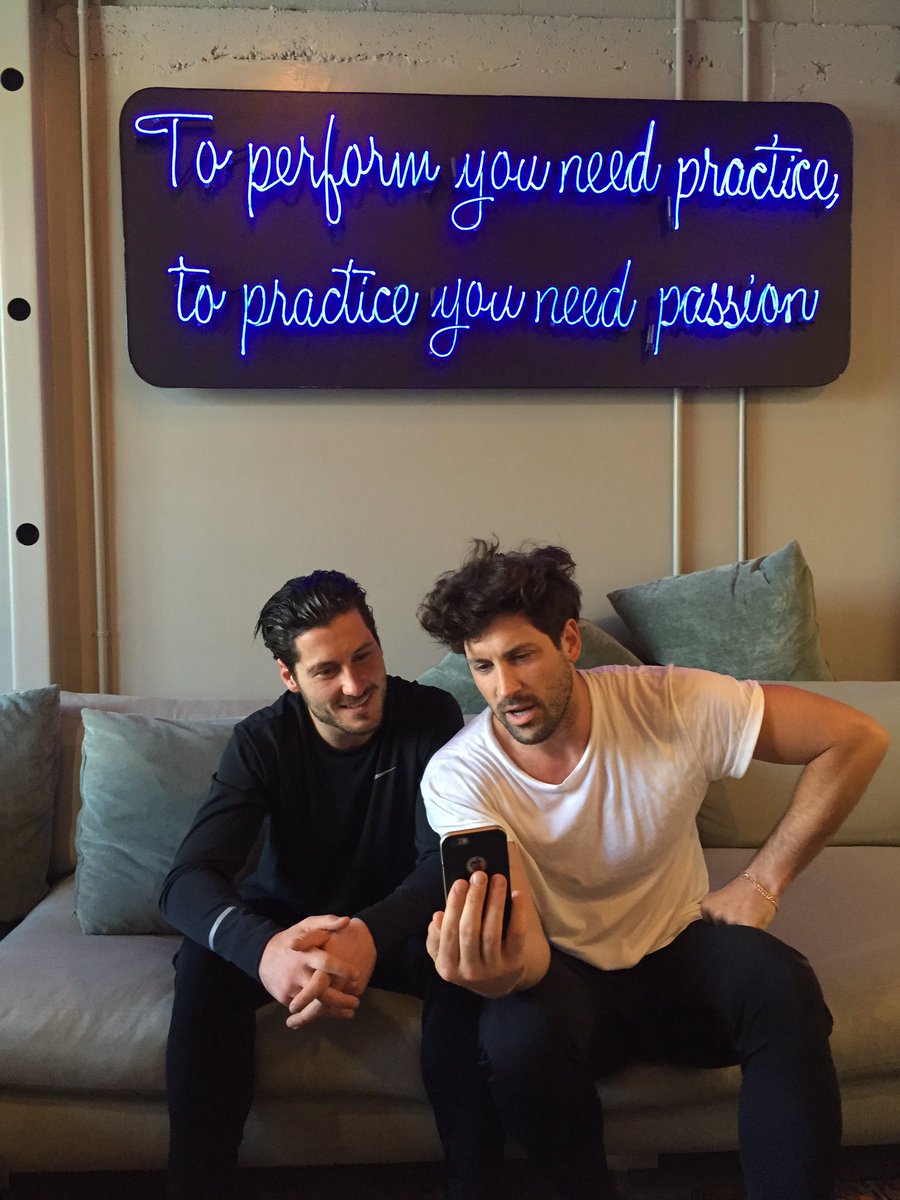 maksandvaltour's tweet photo. Taking your questions and giving a tour of rehearsals #TMLiveChat https://t.co/O1rTlxlWcD
