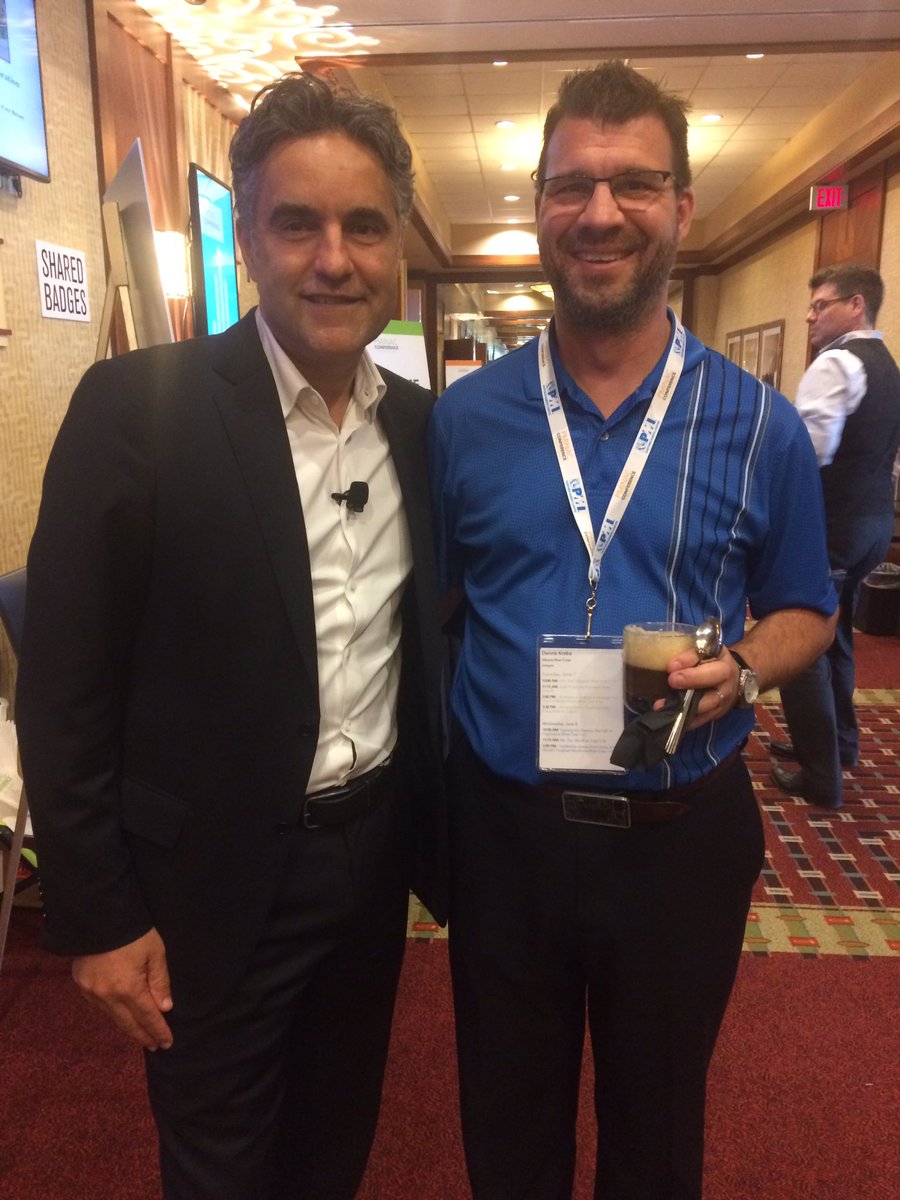 dennis_kreba's tweet photo. Just met @bruce_croxon before the #PMINAC2016 closing keynote. Looking forward to it! https://t.co/9AeFQVJTXT